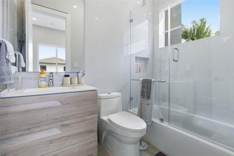 Adosado en alquiler en Key Biscayne, Florida, 4 dormitorios, 222.97 m2 № 2011769 - foto 13