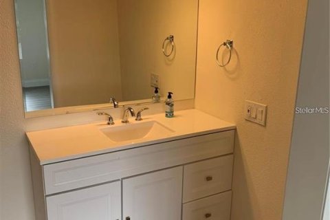 Condominio en venta en Wildwood, Florida, 2 dormitorios, 107.4 m2 № 2217929 - foto 9