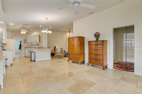 Dúplex en venta en Orlando, Florida, 2 dormitorios, 141.77 m2 № 2098547 - foto 9