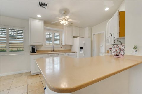 Dúplex en venta en Orlando, Florida, 2 dormitorios, 141.77 m2 № 2098547 - foto 13