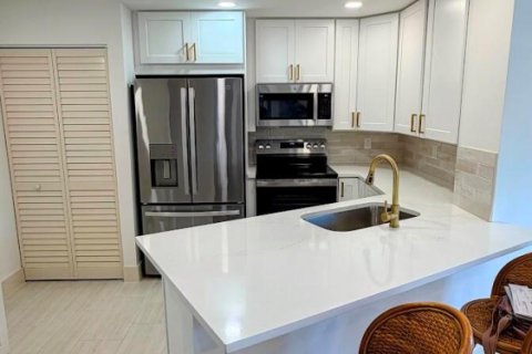 Купить кондоминиум в Делрей-Бич, Флорида 5 комнат, 79.15м2, № 2154576 - фото 4
