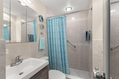 Condo in Clearwater, Florida, 2 bedrooms  № 2101850 - photo 7
