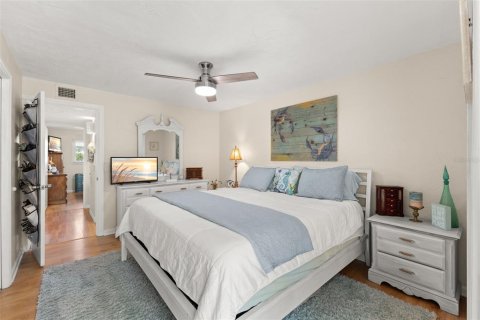 Condo in Clearwater, Florida, 2 bedrooms  № 2101850 - photo 30