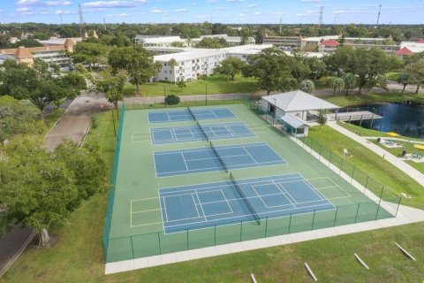 Condo in Clearwater, Florida, 2 bedrooms  № 2101850 - photo 17