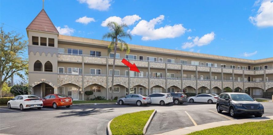Condo in Clearwater, Florida, 2 bedrooms  № 2101850