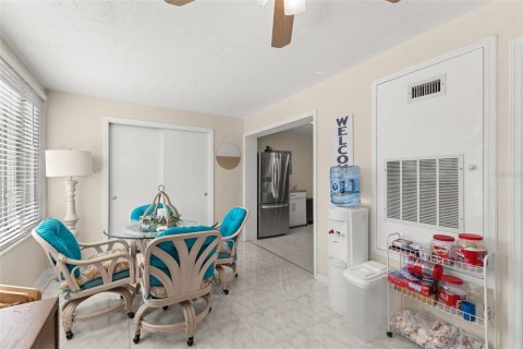 Condo in Clearwater, Florida, 2 bedrooms  № 2101850 - photo 29