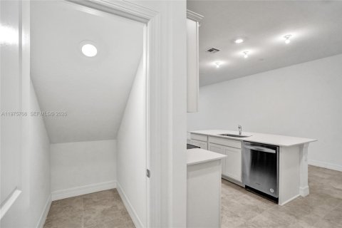 Touwnhouse à louer à Plantation, Floride: 3 chambres, 170.94 m2 № 2038327 - photo 14