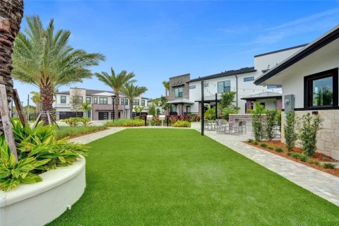 Touwnhouse à louer à Plantation, Floride: 3 chambres, 170.94 m2 № 2038327 - photo 25