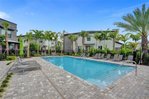 Touwnhouse à louer à Plantation, Floride: 3 chambres, 170.94 m2 № 2038327 - photo 24