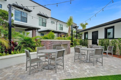 Touwnhouse à louer à Plantation, Floride: 3 chambres, 170.94 m2 № 2038327 - photo 23