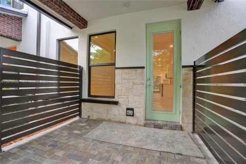 Touwnhouse à louer à Plantation, Floride: 3 chambres, 170.94 m2 № 2038327 - photo 18