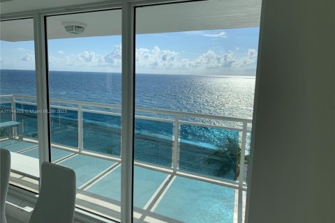 Condo in Fort Lauderdale, Florida, 2 bedrooms  № 1959178 - photo 6