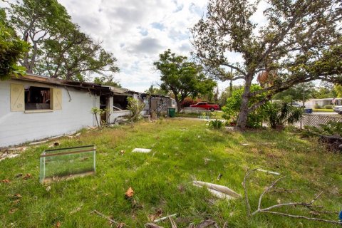 House in Tampa, Florida 2 bedrooms, 105.44 sq.m. № 1635946 - photo 8