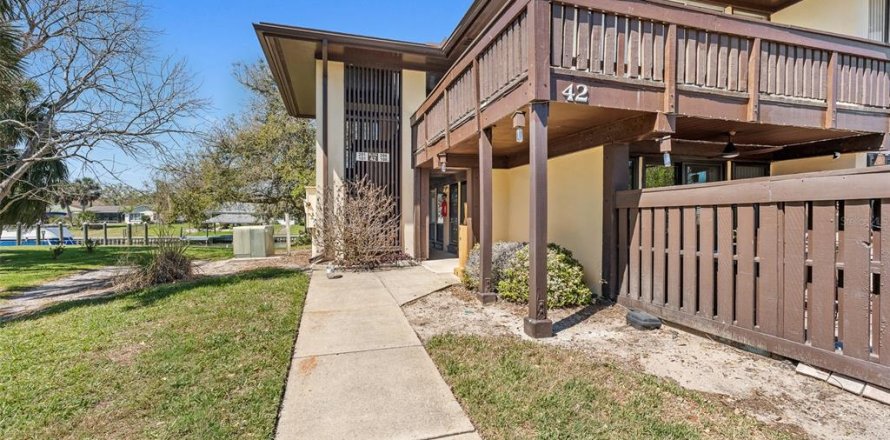 Condominio en Palm Coast, Florida, 2 dormitorios № 2151252