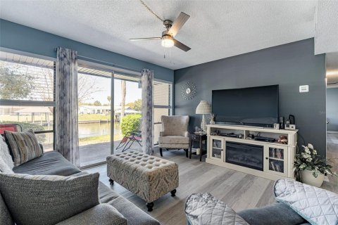 Condominio en venta en Palm Coast, Florida, 2 dormitorios, 91.6 m2 № 2151252 - foto 4