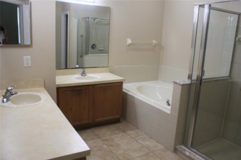 House in Kissimmee, Florida 4 bedrooms, 181.35 sq.m. № 2238584 - photo 11