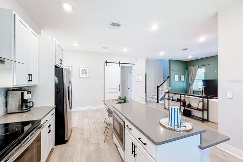 Casa en venta en Orlando, Florida, 3 dormitorios, 166.76 m2 № 2101809 - foto 12