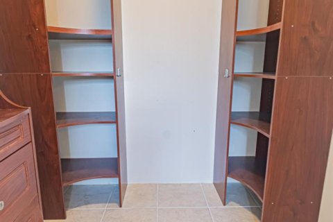 Villa ou maison à vendre à Port St. Lucie, Floride: 4 chambres, 176.7 m2 № 2426388 - photo 14