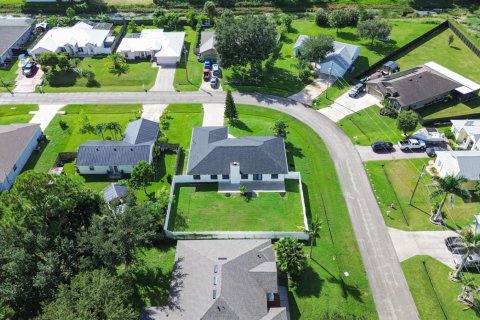 Villa ou maison à vendre à Port St. Lucie, Floride: 4 chambres, 176.7 m2 № 2426388 - photo 30