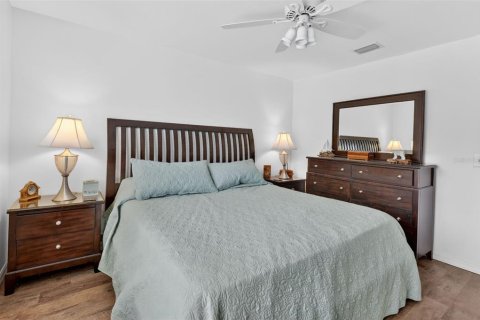 House in Vero Beach, Florida 3 bedrooms, 107.02 sq.m. № 2098080 - photo 21