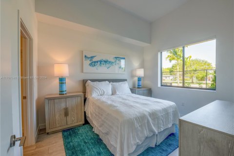 Снять в аренду виллу или дом в Майами-Дейд, Флорида 1 спальня, 68.38м2, № 1957760 - фото 18