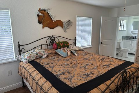 House in Reddick, Florida 4 bedrooms, 273.04 sq.m. № 2112021 - photo 10