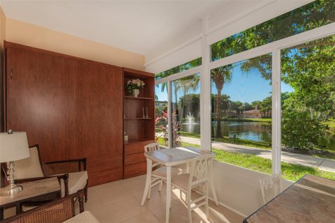 Condominio en venta en Lauderdale Lakes, Florida, 1 dormitorio, 63.55 m2 № 2177487 - foto 2