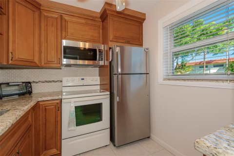 Condominio en venta en Lauderdale Lakes, Florida, 1 dormitorio, 63.55 m2 № 2177487 - foto 5