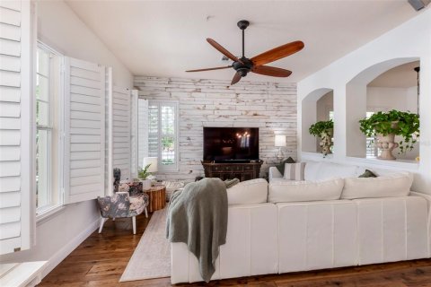 Villa ou maison à louer à Orlando, Floride: 3 chambres, 222.5 m2 № 2351483 - photo 12