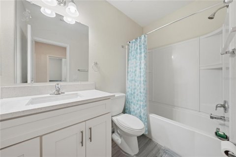 House in Eustis, Florida 3 bedrooms, 110.37 sq.m. № 2424340 - photo 22