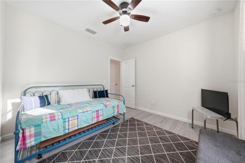 House in Eustis, Florida 3 bedrooms, 110.37 sq.m. № 2424340 - photo 21