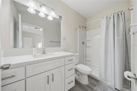 House in Eustis, Florida 3 bedrooms, 110.37 sq.m. № 2424340 - photo 15