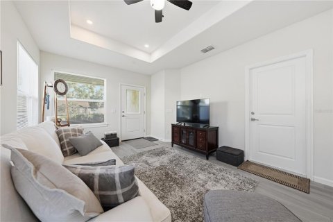 House in Eustis, Florida 3 bedrooms, 110.37 sq.m. № 2424340 - photo 8