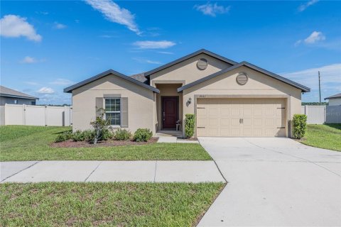 Casa en Dundee, Florida 5 dormitorios, 183.48 m2 № 2358911