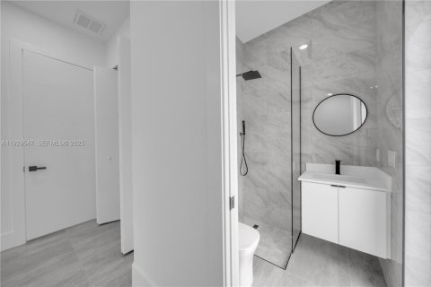 House in Lehigh Acres, Florida 4 bedrooms, 161.19 sq.m. № 1987690 - photo 19