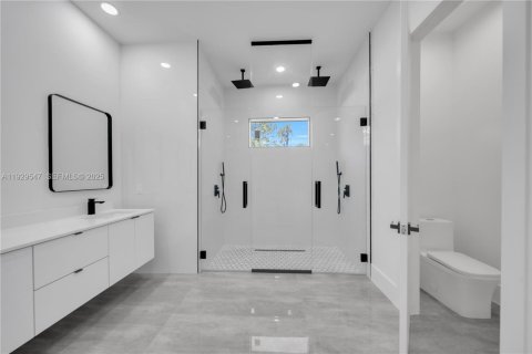 House in Lehigh Acres, Florida 4 bedrooms, 161.19 sq.m. № 1987690 - photo 13