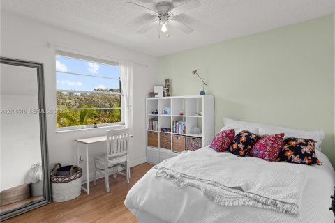 Villa ou maison à vendre à Doral, Floride: 4 chambres, 172.89 m2 № 2418177 - photo 25