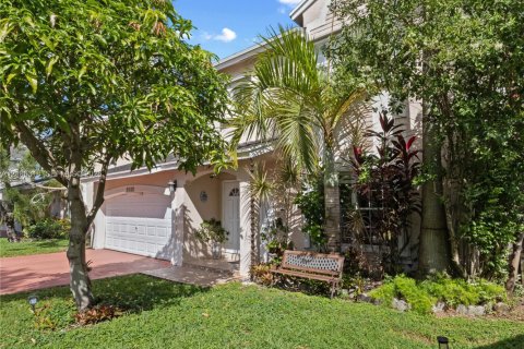 Villa ou maison à vendre à Doral, Floride: 4 chambres, 172.89 m2 № 2418177 - photo 3