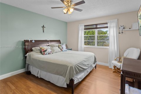 Villa ou maison à vendre à Doral, Floride: 4 chambres, 172.89 m2 № 2418177 - photo 29