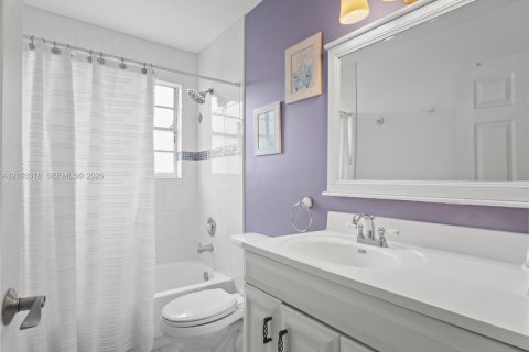 Villa ou maison à vendre à Doral, Floride: 4 chambres, 172.89 m2 № 2418177 - photo 24