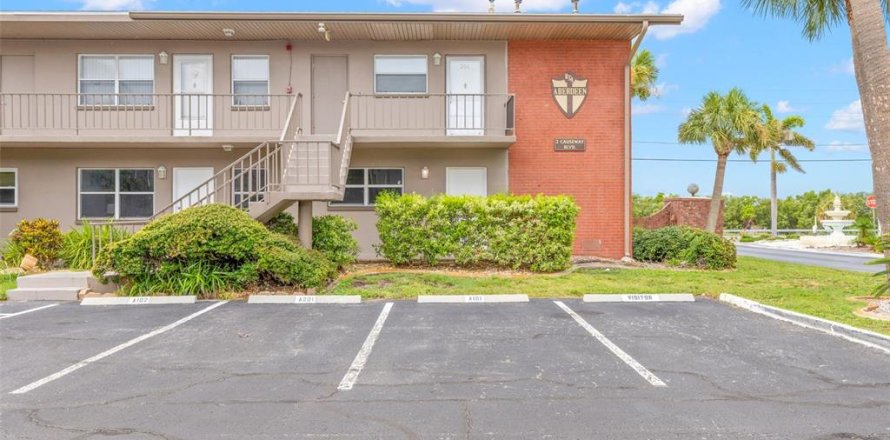 Condo in Dunedin, Florida, 2 bedrooms  № 2222793