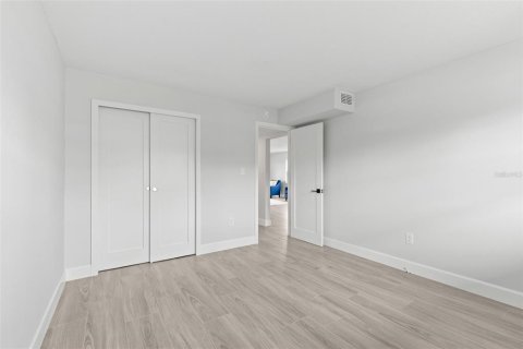 Condo in Dunedin, Florida, 2 bedrooms  № 2222793 - photo 20