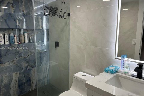 Condo in Plantation, Florida, 2 bedrooms  № 2005076 - photo 7