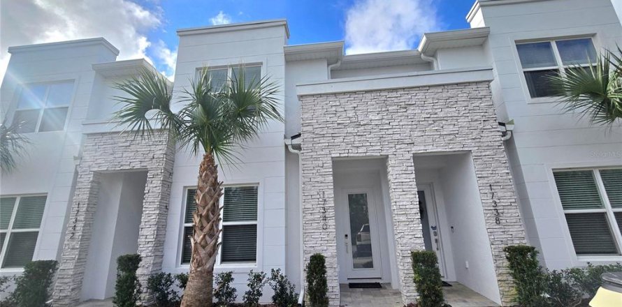 Touwnhouse à Clermont, Floride 3 chambres, 172.05 m2 № 2359347