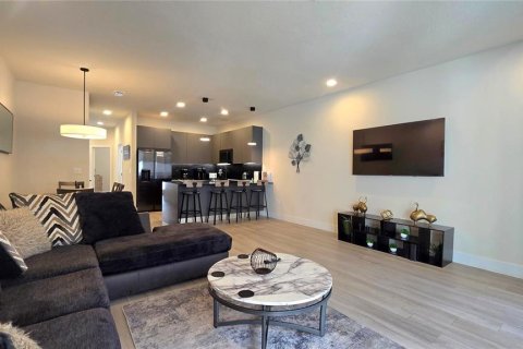 Touwnhouse à louer à Clermont, Floride: 3 chambres, 172.05 m2 № 2359347 - photo 16