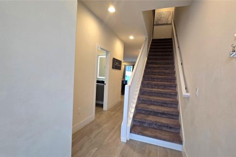 Touwnhouse à louer à Clermont, Floride: 3 chambres, 172.05 m2 № 2359347 - photo 5