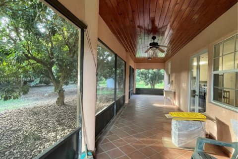 Propiedad comercial en venta en Homestead, Florida № 1877637 - foto 17