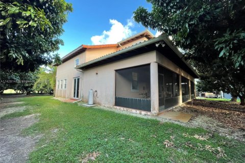 Propiedad comercial en venta en Homestead, Florida № 1877637 - foto 19