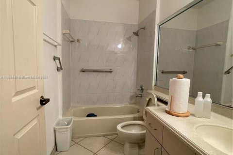 Propiedad comercial en venta en Homestead, Florida № 1877637 - foto 10