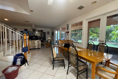 Propiedad comercial en venta en Homestead, Florida № 1877637 - foto 7